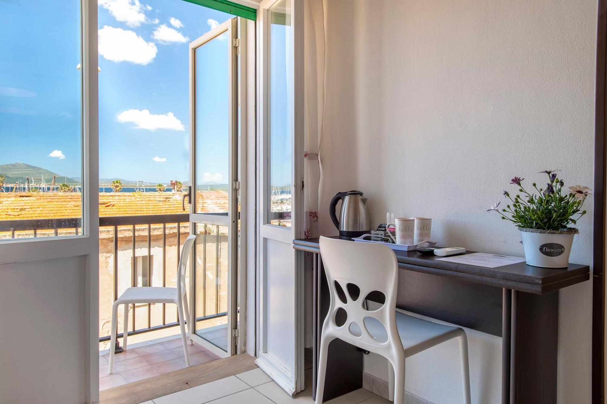 Horizon Bed & Breakfast อาลเกโร ภายนอก รูปภาพ